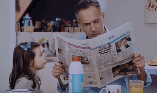 « Papa, c&rsquo;est quoi cette bouteille de lait ? » : la parodie factuelle