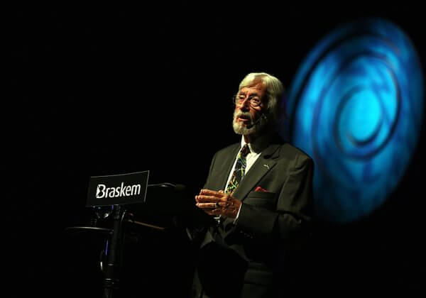 Jean-Michel Cousteau demande l&rsquo;interdiction de la reproduction des cétacés captifs