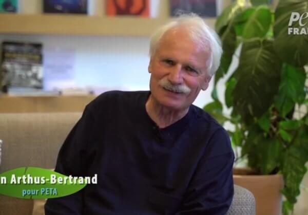Pour « une radicalisation du bien » : l&rsquo;appel vidéo de Yann Arthus-Bertrand à se passer de viande