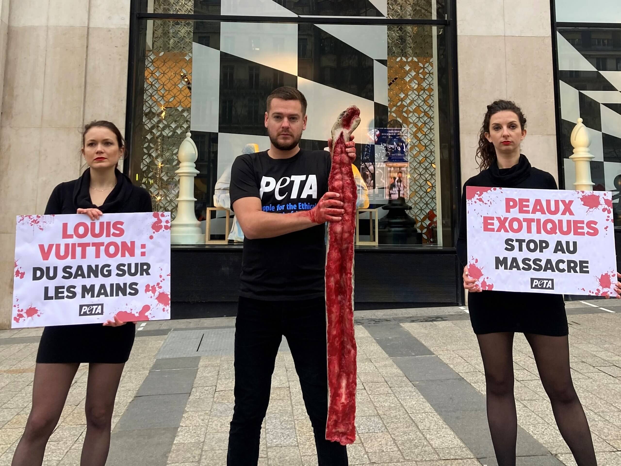 Jeremstar se joint à PETA pour dénoncer le sanglant commerce de Louis Vuitton