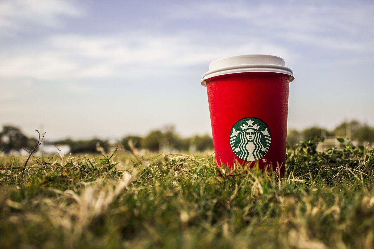 Starbucks abandonne le supplément pour les boissons végétales en France